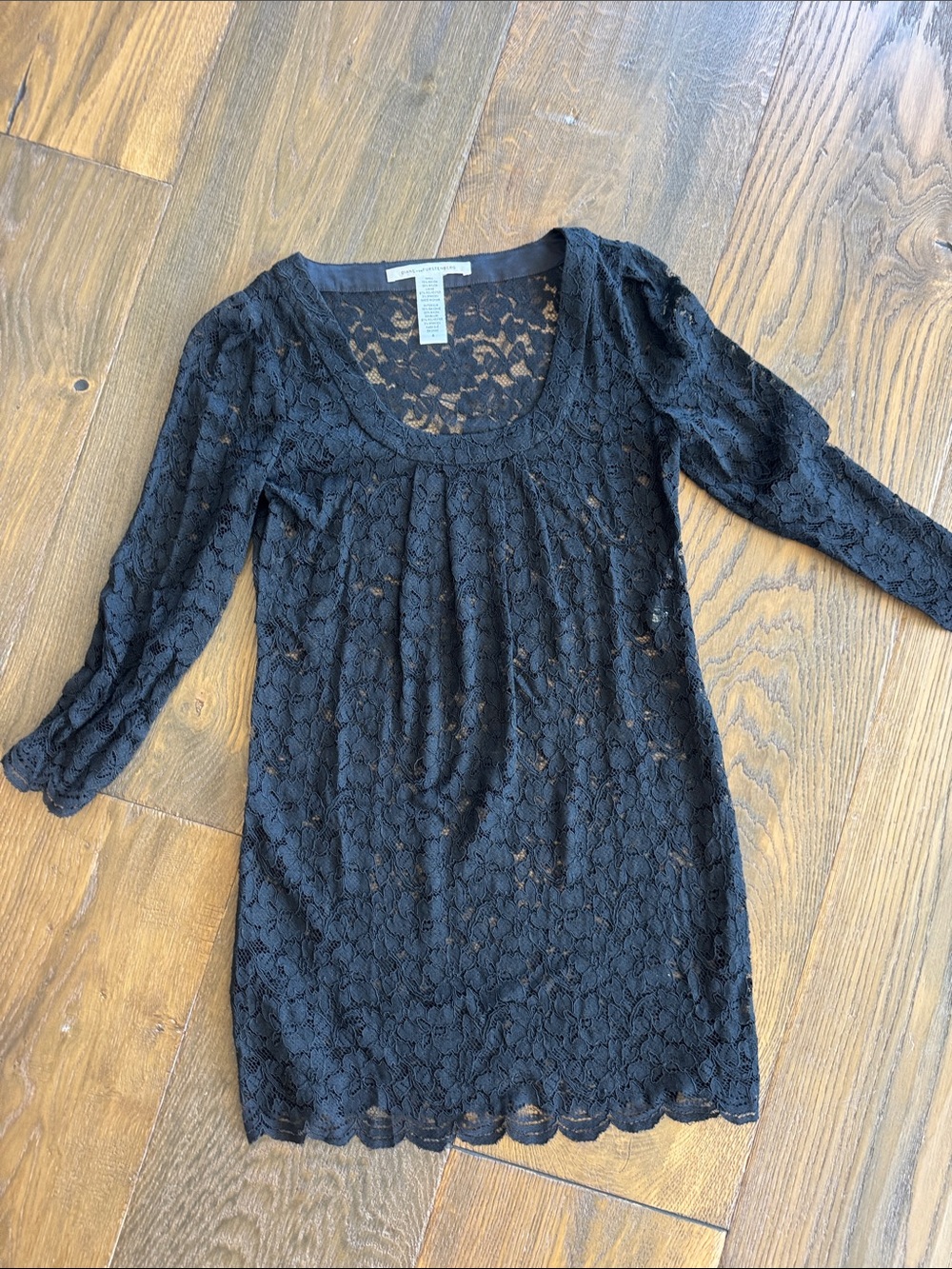 Diane Von Furstenberg lace dress